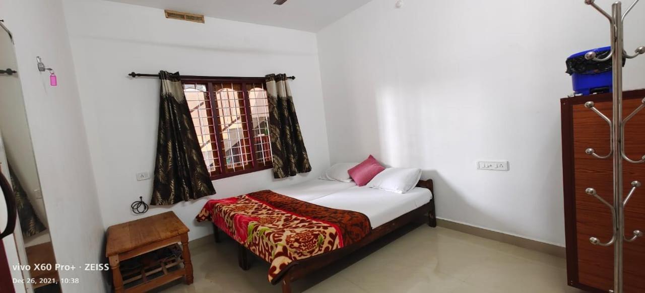Spice Cottage Homestay Thekkady Exteriör bild