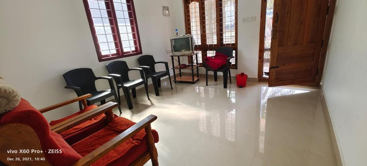 Spice Cottage Homestay Thekkady Exteriör bild
