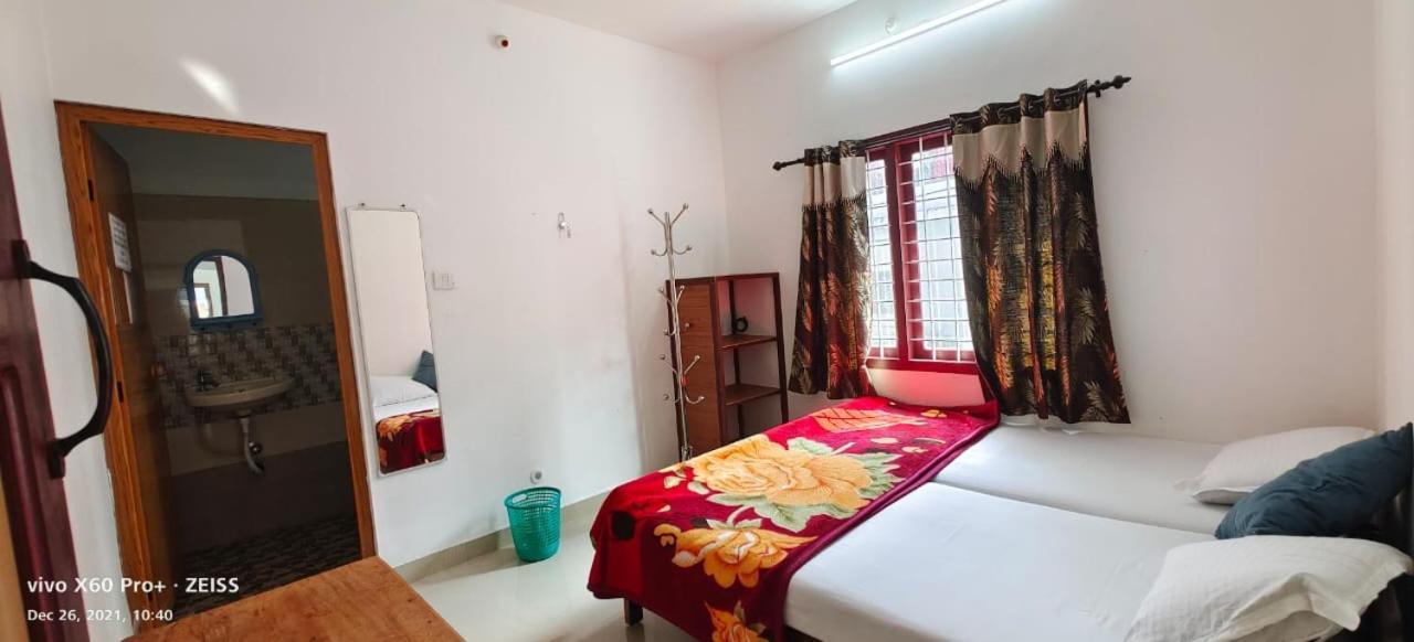 Spice Cottage Homestay Thekkady Exteriör bild