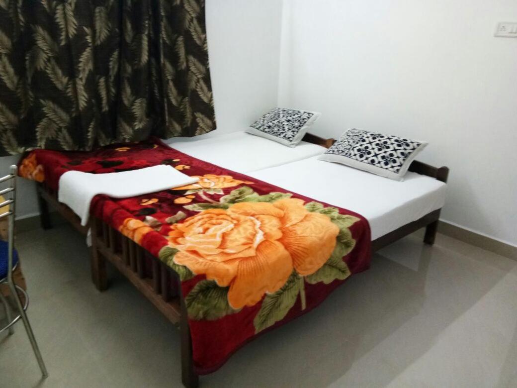 Spice Cottage Homestay Thekkady Exteriör bild
